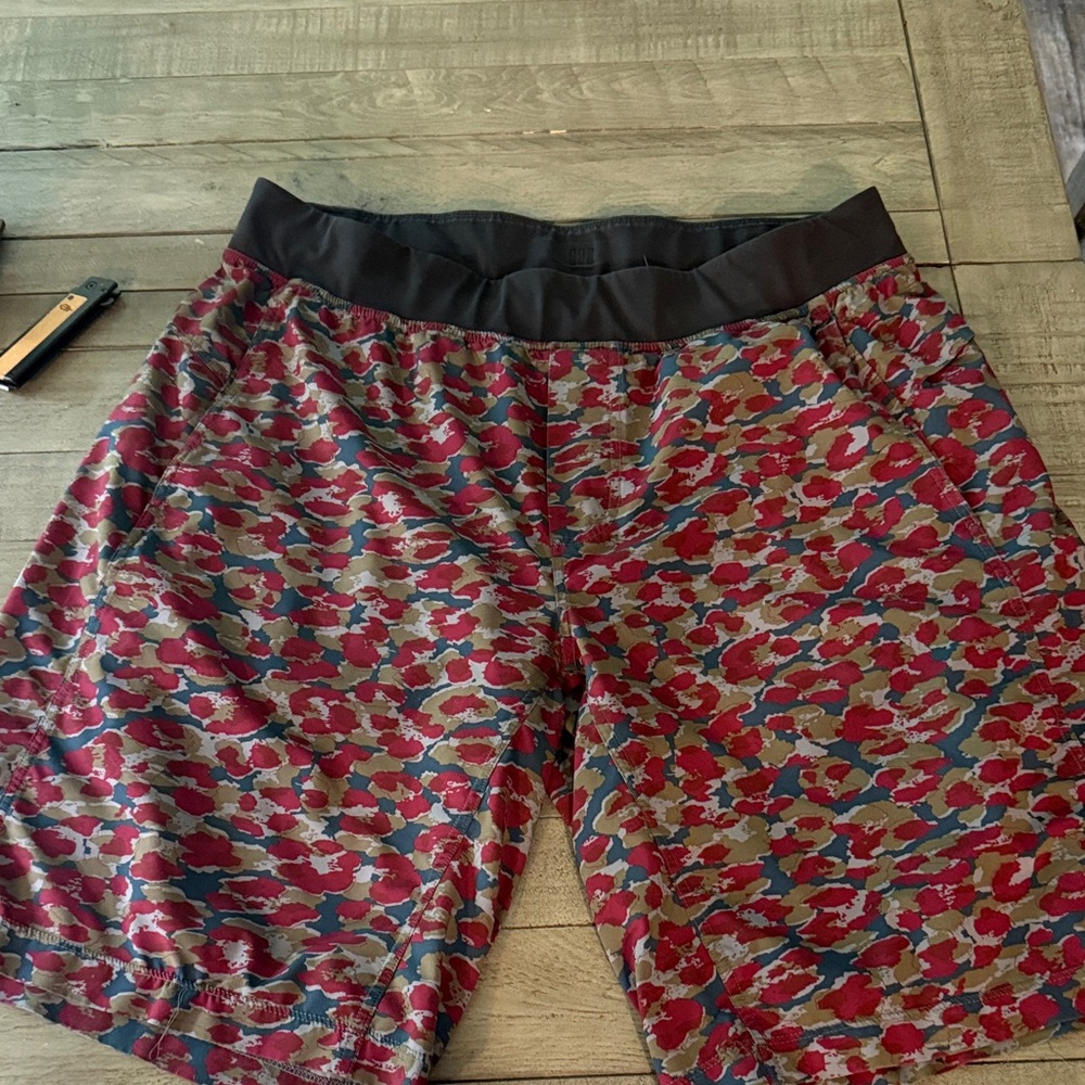 Lululemon 9in linerless